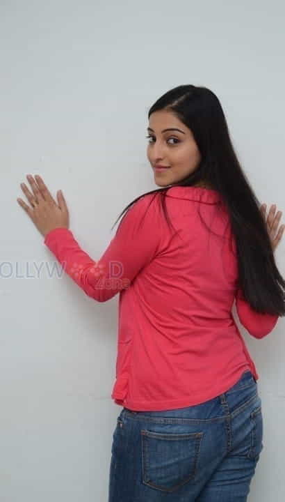 Telugu Actress Mouryani Photoshoot Pictures