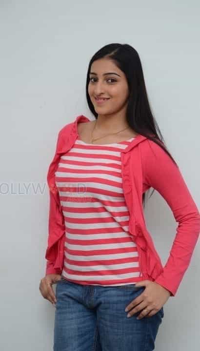 Telugu Actress Mouryani Photoshoot Pictures