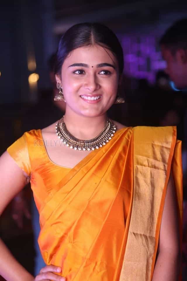 Telugu Actress Shalini Pandey Traditional Saree Photos