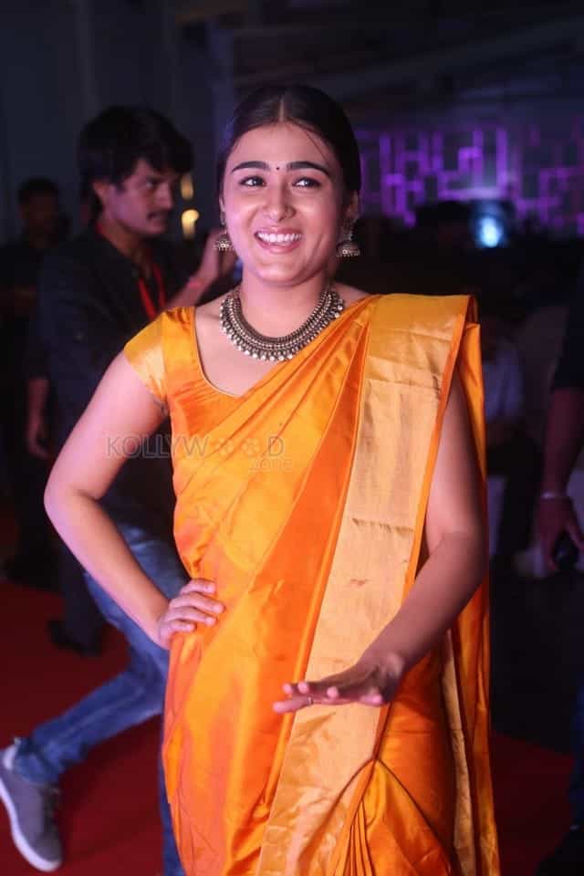 Telugu Actress Shalini Pandey Traditional Saree Photos