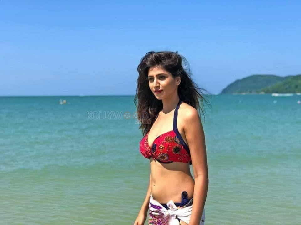 Tv Anchor Varshini Sounderajan Sexy Photos