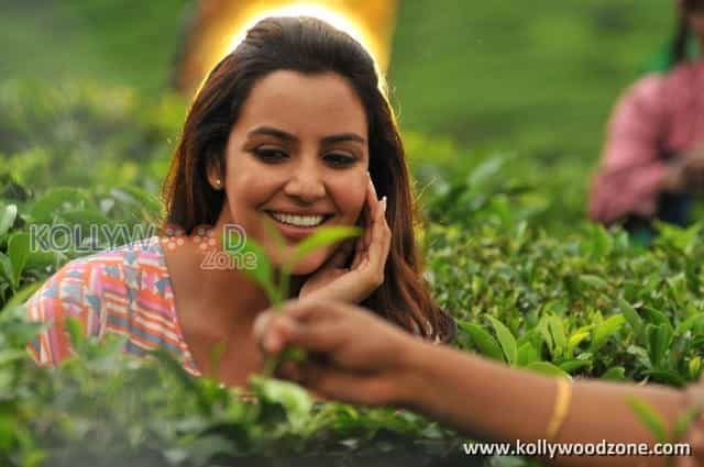 Vanakkam Chennai Heroine Priya Anand Photos