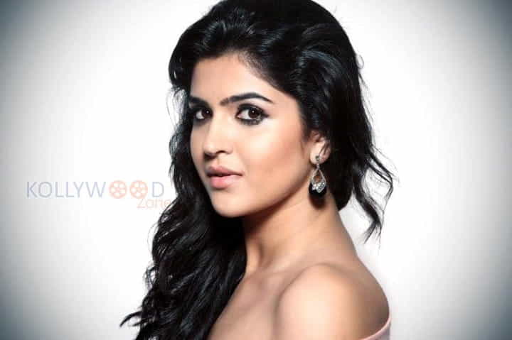 Actress Deeksha Seth Hot Photos