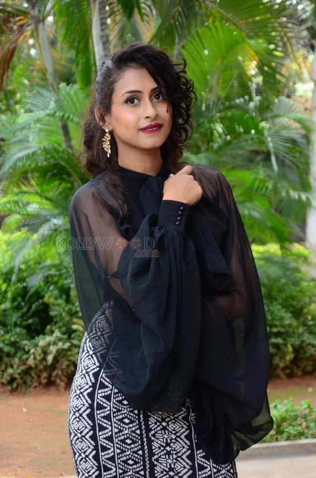 Actress Nithya Naresh At Operation Goldfish Movie Teaser Launch Photos