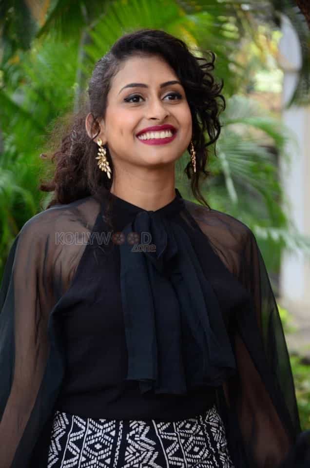 Actress Nithya Naresh At Operation Goldfish Movie Teaser Launch Photos