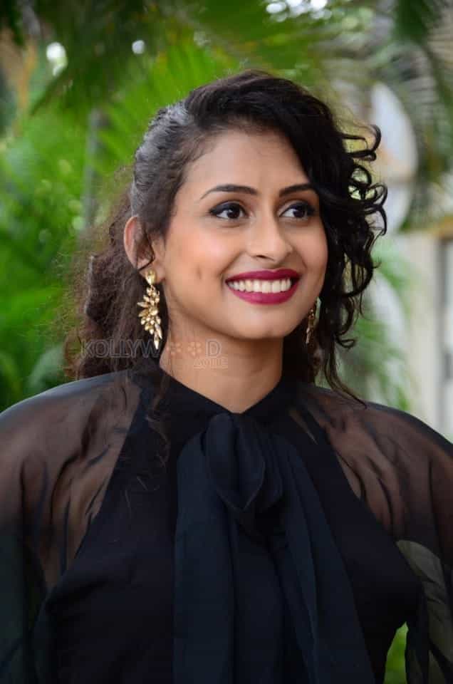 Actress Nithya Naresh At Operation Goldfish Movie Teaser Launch Photos