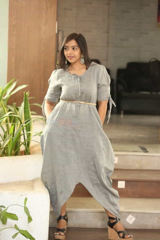 Actress Nithya Shetty At O Pitta Katha Movie Press Meet Photos