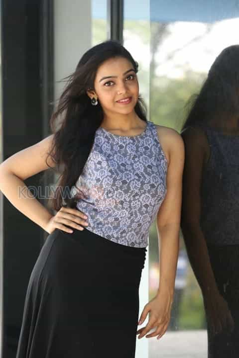 Actress Nithya Shetty New Photos