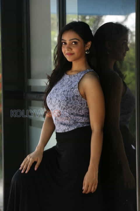 Actress Nithya Shetty New Photos