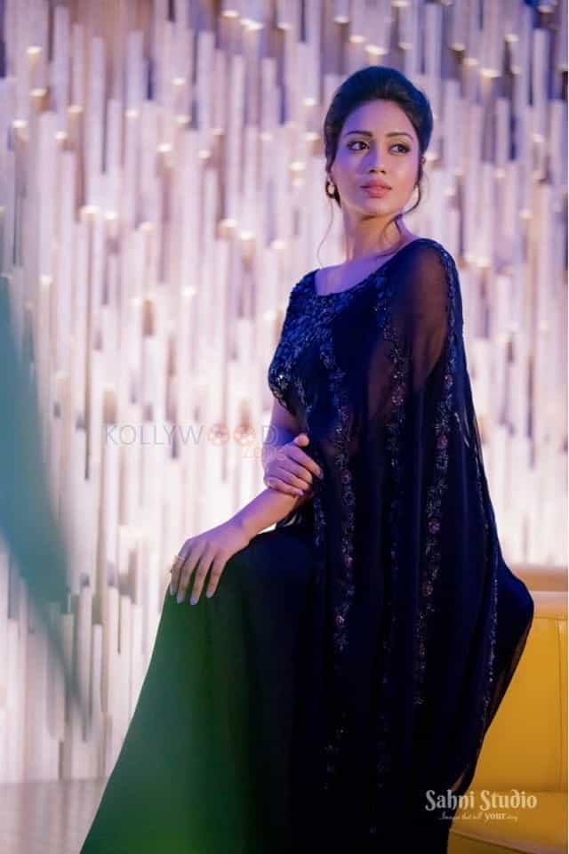 Actress Nivetha Pethuraj Photoshoot Pictures