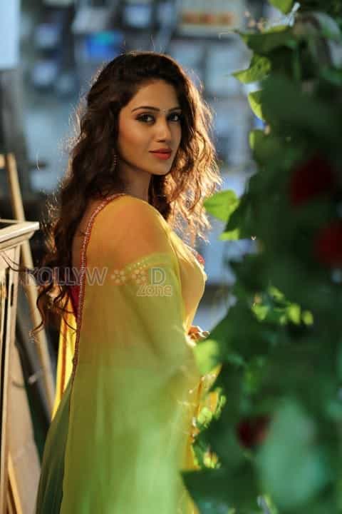 Actress Nivetha Pethuraj Photoshoot Pictures