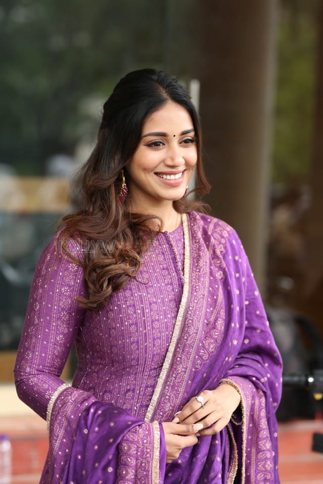 Actress Nivetha Pethuraj at Paruvu Web Series Press Meet Photos 04