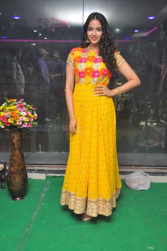 Actress Poojitha Ponnada Photo Shoot Stills