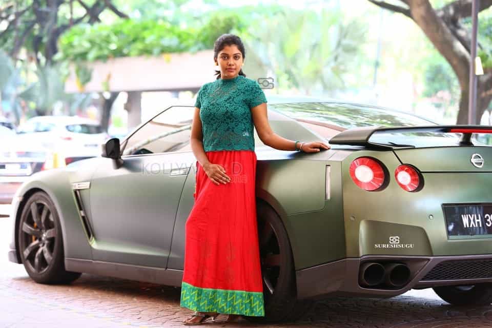 Actress Riythvika Photoshoot Pictures