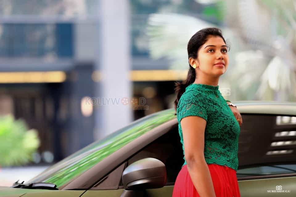 Actress Riythvika Photoshoot Pictures