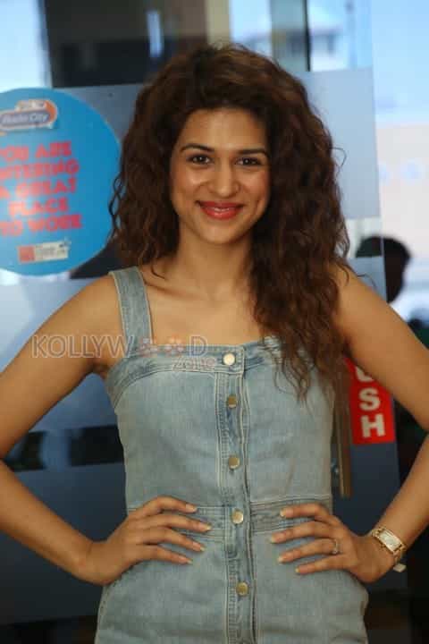 Actress Shraddha Das Latest Photos