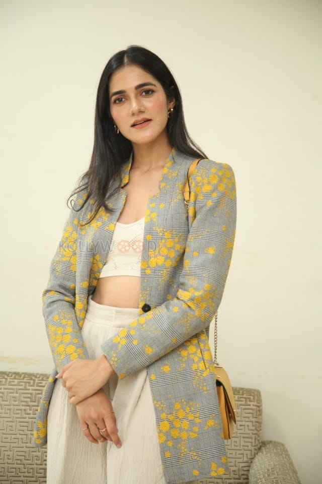 Actress Simran Choudhary at Neetho Movie Teaser Launch Stills 21