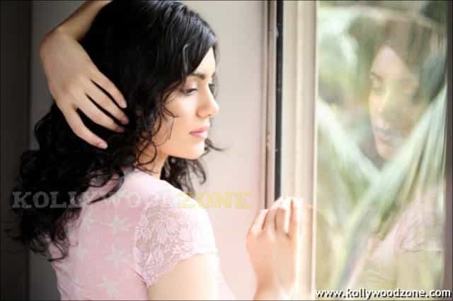 Adah Sharma Hot Pics