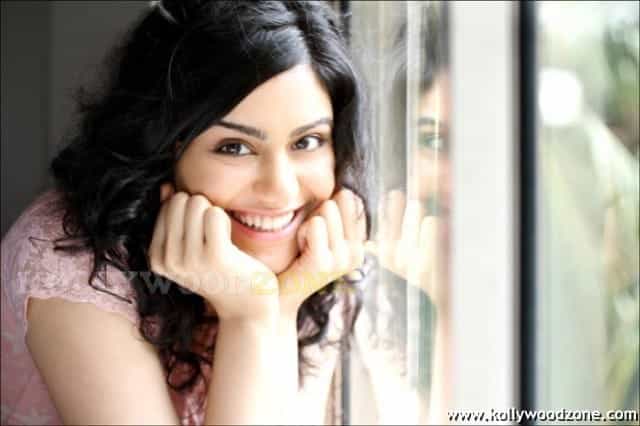 Adah Sharma Hot Pics