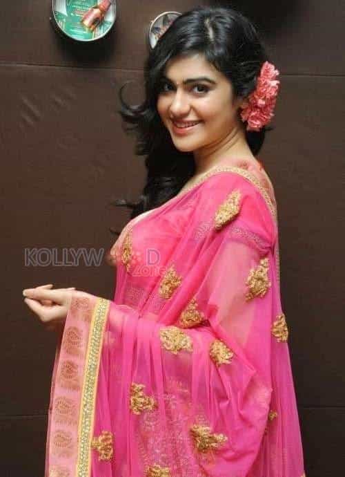 Adah Sharma Hot Saree Photos