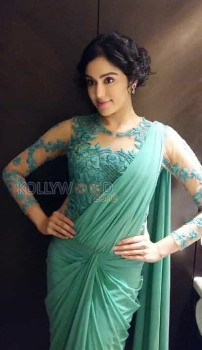 Adah Sharma Santosham Awards Photos