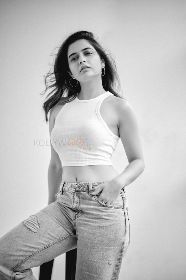 Beautiful Ashika Ranganath in a White Crop Top Black and White Photos 10