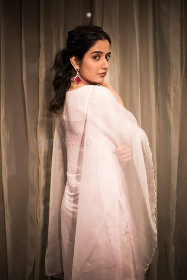 Beautiful Heroine Ashika Ranganath Photoshoot Pictures 08