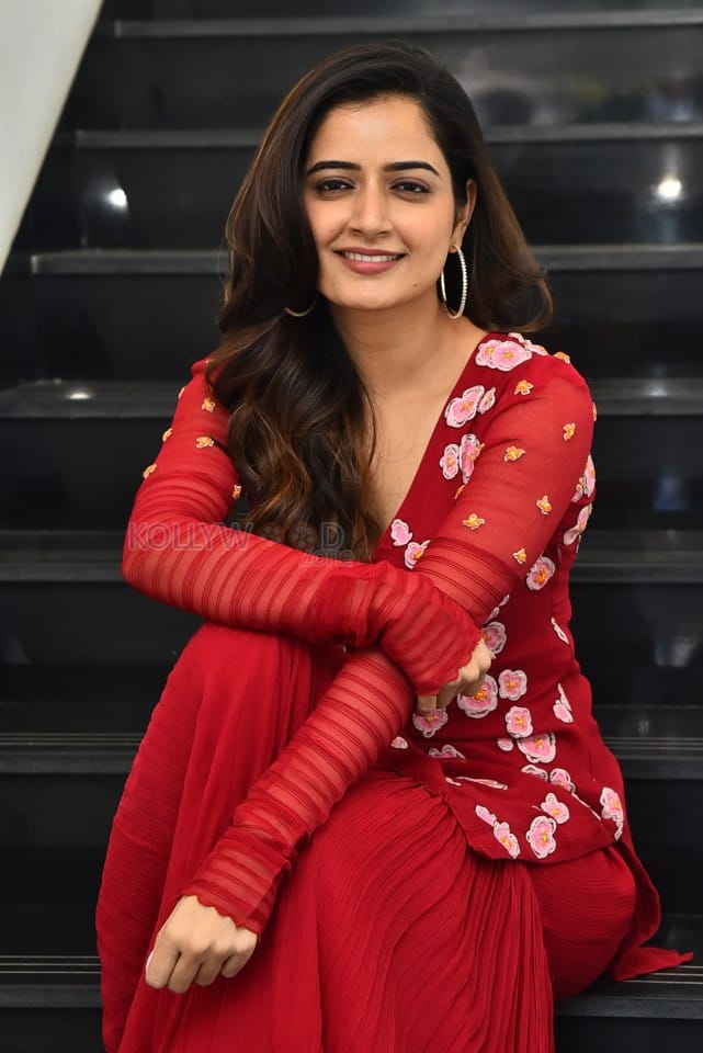 Beautiful Heroine Ashika Ranganath at Naa Saami Ranga Interview Pictures 10