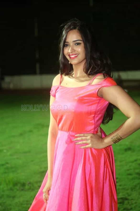 Beautiful poojitha photos