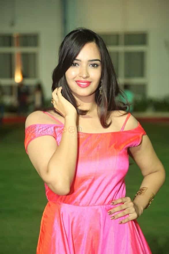 Beautiful poojitha photos