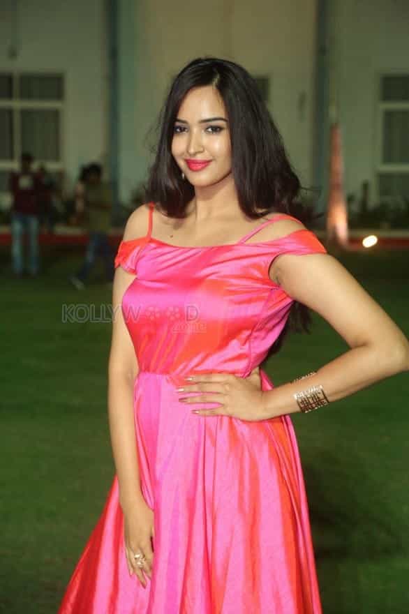 Beautiful poojitha photos