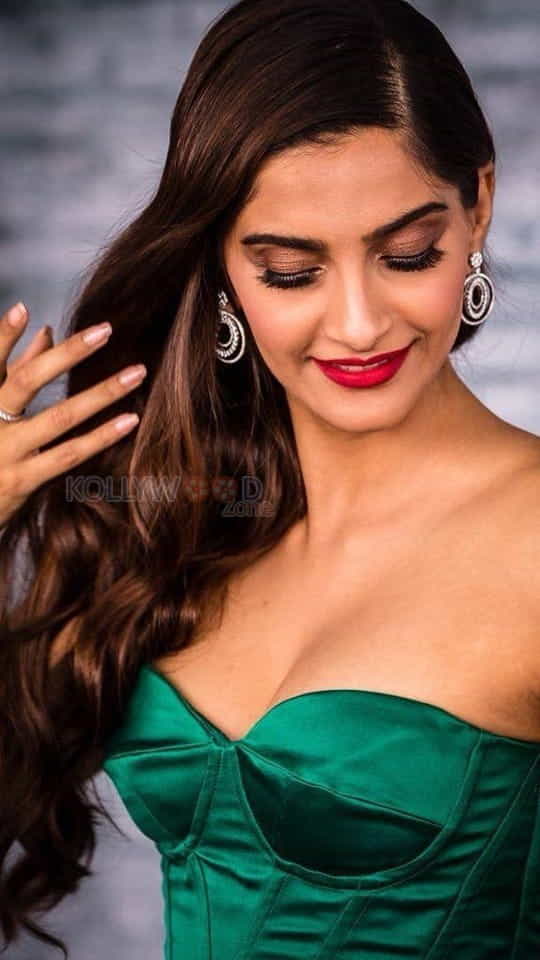 Bollywood Actress Sonam Kapoor Photoshoot Photos