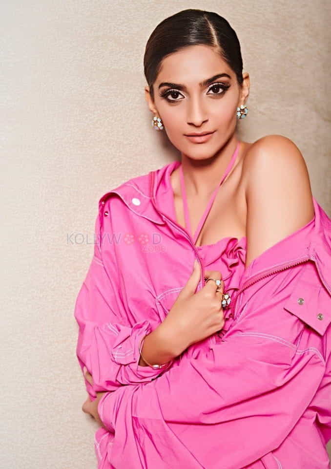 Bollywood Actress Sonam Kapoor Photoshoot Photos