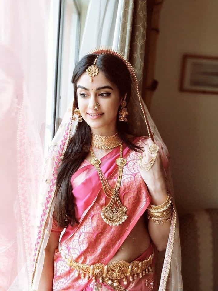 Bollywood Sexy Babe Adah Sharma Photos