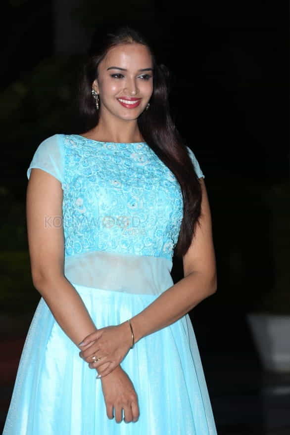 Darsakudu Heroine Poojitha Pictures