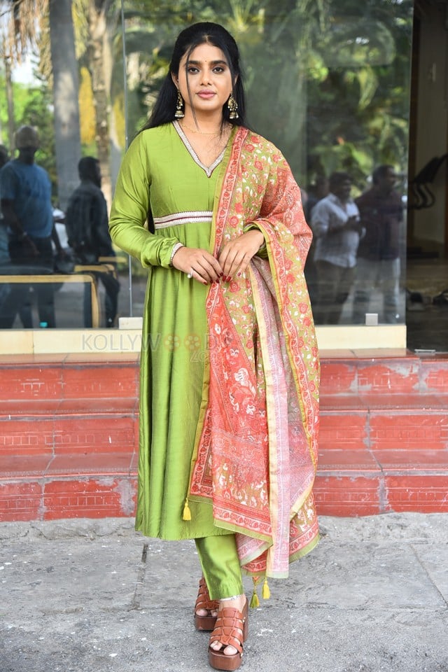 Heroine Sumaya Reddy at Dear Uma Trailer Launch Event Photos 02