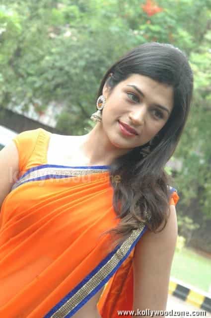 Shraddha Das In Nankam Pirai Movie Photos