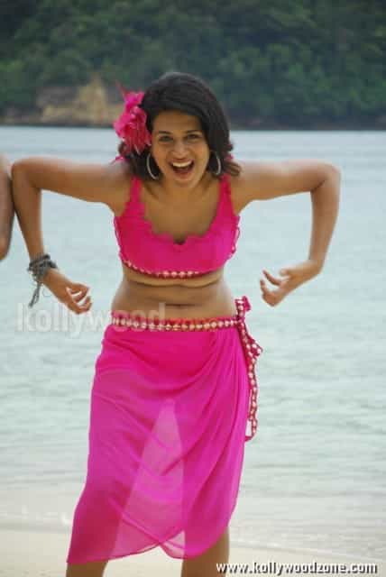 Telugu Actress Shraddha Das Hot Swimsuit Pictures