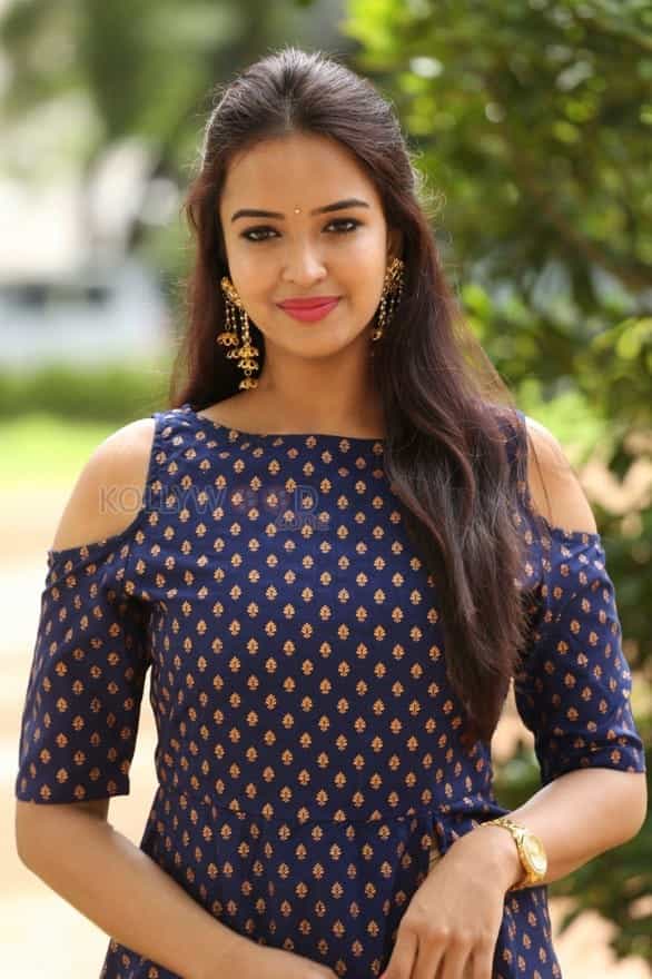 Tollywood Actress Poojitha Photos