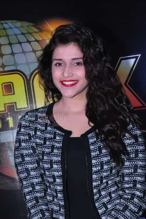 Actress Mannara Chopra At Sparx 2017 Event Photos 15