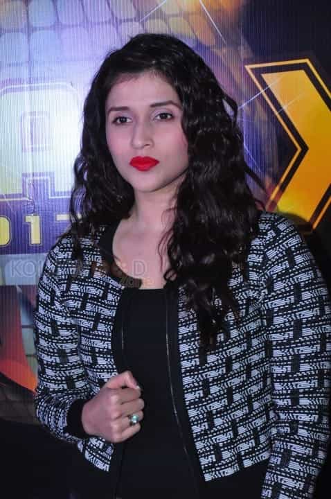 Actress Mannara Chopra At Sparx 2017 Event Photos 21