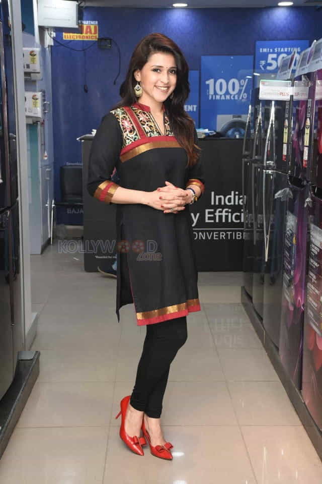 Actress Mannara Chopra At The Launch Of Festive Offers By Bajaj Electronics In Hyderabad Photos 20