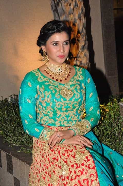 Actress Mannara Chopra Latest Pictures 25