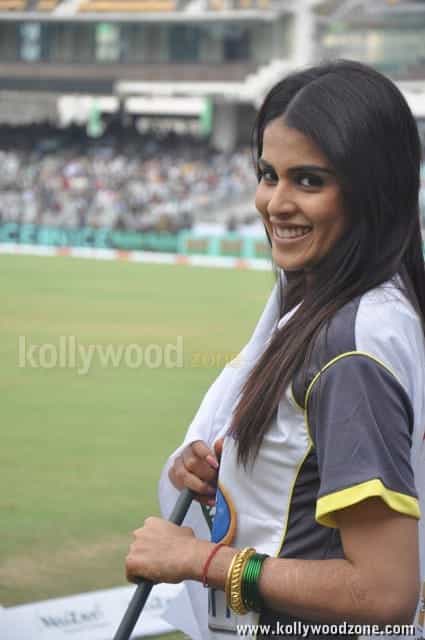 Genelia Ccl Match Pictures 05