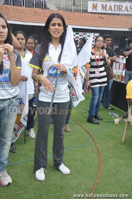 Genelia Ccl Match Pictures 08