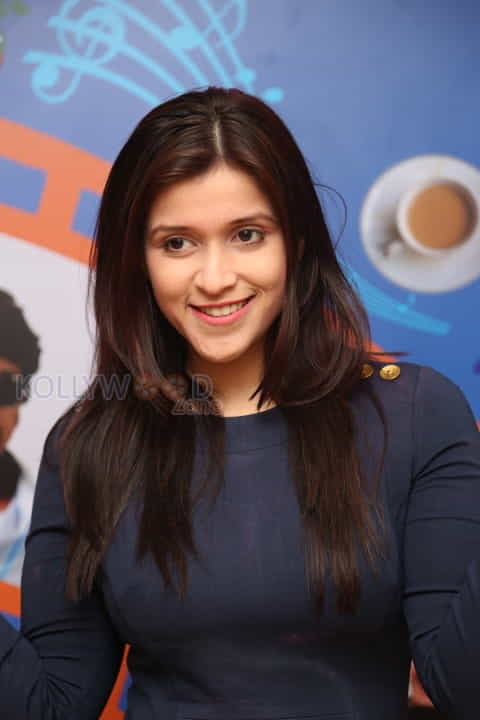 Mannara Chopra Pics 47