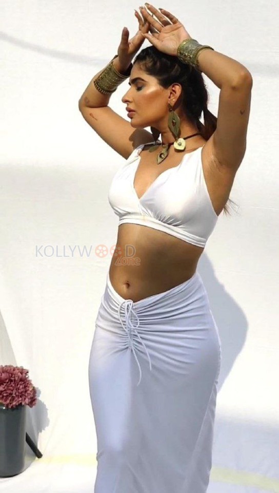 Sexy Karishma Sharma in a White Shapewear Picture 01