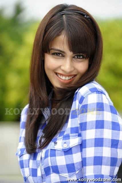 Tamil Actress Genelia Stills 05