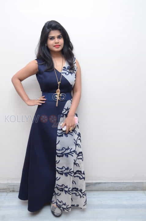 Telugu Actress Alekhya New Stills 18