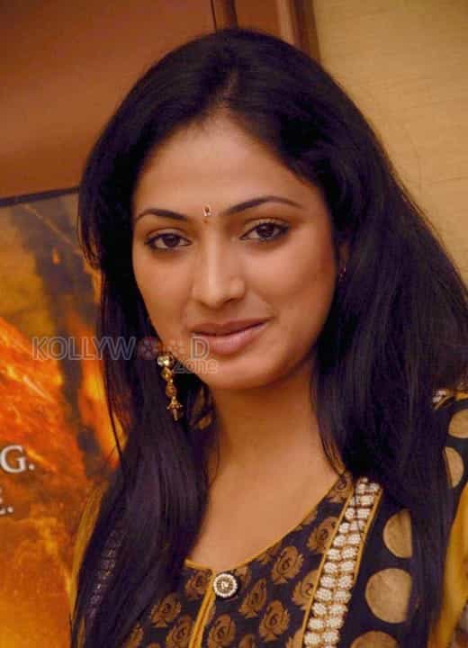 Actress Haripriya Pics 03